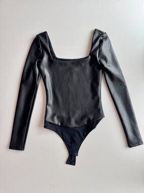 NWOT Aritzia TEN by BABATON Glamour Black Faux Leather Bodysuit, Size 2XS